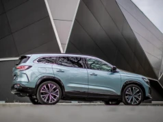 Renault wstrzymuje przydział nowych modeli dla Hiszpanii. W tle spór płacowy i przyszłość fabryk