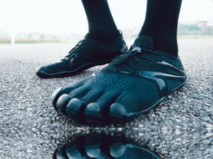 Te nietuzinkowe buty miały już nigdy nie wrócić. Teraz kobiety masowo po nie sięgają