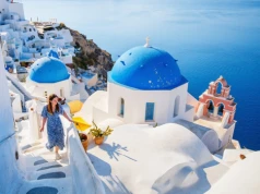 Odpocznij na najpiękniejszej greckiej wyspie 🤍💙 Loty na Santoryn i 7 dni w hotelu za 1509 PLN ⛱️🌊