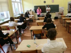 Egzamin ósmoklasisty. Uczniowie mierzą się z matematyką