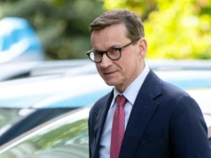 Zaskakująca deklaracja Morawieckiego. Zdradził, jak zagłosuje ws. Hołowni