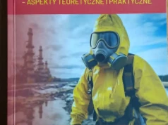Zbierają na ratowanie grobów Powstańców Warszawskich. Można wylicytować książkę bydgoskiego współautora