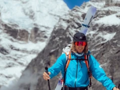 Bartek Ziemski zjechał na nartach z Lhotse