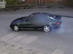 Chciał zaimponować driftem? Wszyscy oglądają jego popisy, on ogląda mandat
