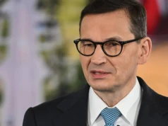 "PiS w trudnym położeniu". Morawiecki o wyjeździe Ziobry do USA