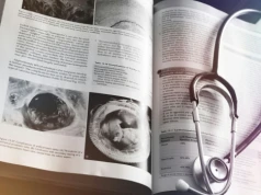 Nauka ma coraz większy problem z AI. Gwałtowny wzrost fałszywych cytowań w artykułach naukowych