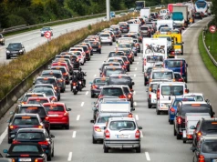 Niemieckie autostrady pod lupą oszustów. Kierowcy ostrzegani przed nową metodą „na złoto”
