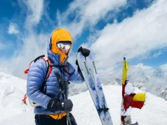 Historyczny wyczyn Polaka. Bartek Ziemski zdobył Lhotse i zjechał z niego na nartach