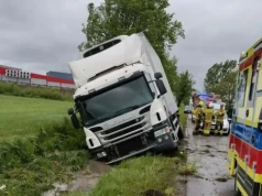 Pijany kierowca Scanii w rowie pod Siedlcami