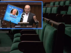 Prezerwatywy jako rekwizyt. Sejmowe show z Tuskiem na opakowaniu