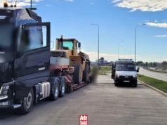 Inspektorzy ITD zatrzymali transporty ponadgabarytowe. Na pierwszy rzut oka coś było nie tak