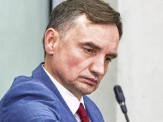 Nowe kłopoty Ziobry. Komisja podjęła decyzję, dziennikarka TVP go oskarża