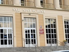 Zabił siekierą matkę i dziadków. Przed sądem walczy o niższy wyrok