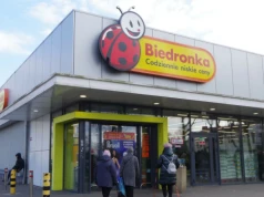 Taka promocja w Biedronce to dziś rzadkość. Klienci już sprawdzają półki z kawą, rabaty do 75%