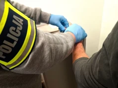 Blisko 3 promile i dwa dożywotnie zakazy – 48-latek zatrzymany przez policję