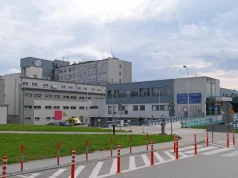 Szpitalny oddział postawiony na nogi. 15-latek „żartował” z bomby dla 100 zł