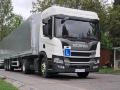 Scania P320 CP17N na egzaminy w Krakowie – nowy zestaw na kategorię C+E