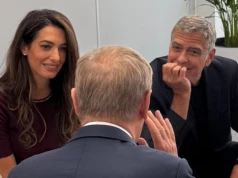 Amal i George Clooney wpatrzeni w Tuska. Zdjęcie z Impact'26 przejdzie do historii