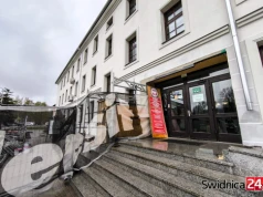 Zamiast posypać głowę popiołem i przeprosić, dalej biją w obywatela i lokalny portal