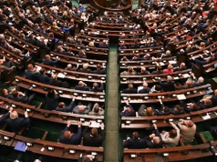 Polska 2050 chce ujawnienia powiązań  osób publicznych z fundacjami rodzinnymi