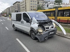 Spowodował kolizję i uciekł tramwajem