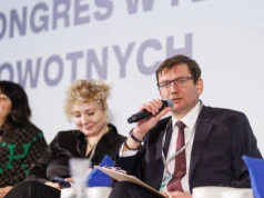 Nowy model centrów zdrowia psychicznego od 2027 r. Eksperci ostrzegają przed odejściem od pilotażu