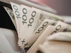 Uważaj na duże wpłaty w banku. GIIF sprawdza konta Polaków i szuka nielegalnych środków