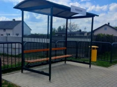 Komfort i bezpieczeństwo w gminie Grabica – nowe wiaty przystankowe już służą mieszkańcom
