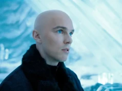 Nowe zdjęcie z planu Man of Tomorrow. Geniusz zła z szerokim uśmiechem