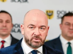 Dyplom Jacka Sutryka. Co prokuratura przedstawi sądowi?