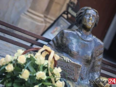 „Zapatrzona w gwiazdy”. Świdniccy uczniowie zaprezentują spektakl o Marii Kunic