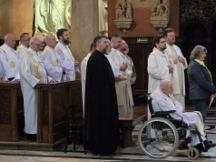 Ostatni krok na drodze formacji: ojciec Krzysztof Nowak SJ złożył uroczystą profesję