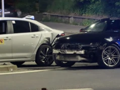 Strzałkę pomylił z zielonym światłem. Doprowadził do zderzenia Toyoty z Audi