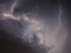 Burze wracają do Polski. Będzie grad i silny wiatr