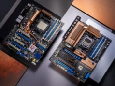 ASUS pokazał wyjątkową płytę główną. Nowa, ale wygląda jak sprzęt sprzed lat