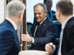Tusk został okłamany albo sam kłamał. Mocne oskarżenia znanego dziennikarza