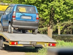 Myślał, że dowód wystarczy do kierowania. Pojazd trafił na lawetę, a on stanie przed sądem