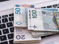 40 zł więcej za każdym razem. Sejm uchwalił nowelizację ustawy o tym podatku, Polacy odczują w kieszeni
