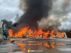 Duży pożar i eksplozja w USA. Nie żyje strażak. "Skierowaliśmy tam całe zasoby"