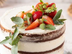 Czekolada, maliny i mascarpone. Trudno o lepsze połączenie w torcie