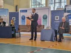 Ławka Dialogu w Bronowicach. Prezydent Miszalski dla KRKNews: „To jest moje miejsce docelowe”