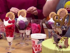 Pistacjowy twist, banoffee i jagodowa fantazja: Przepis na efektowne desery lodowe