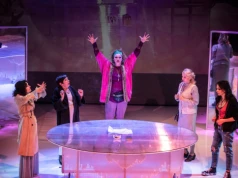 Teatr za państwowe pieniądze uderza w Polskę