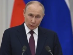 "Pan Zełenski" i uprzejmy Putin. Szum informacyjny z Kremla