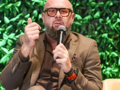 Niedźwiedzie ważniejsze od rolników? Jacek Zarzecki: „Na litość boską, znajdźcie te 25 mln zł na folię!”