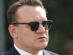 Zapytaliśmy o Dominika Tarczyńskiego po cofnięciu mu ETA. Czytelnicy ocenili europosła PiS