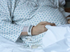Są w kosmetykach, folii i pojemnikach na żywność. Zwiększają ryzyko przedwczesnego porodu