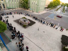 Kolejki do nocnych atrakcji. Jak sobie poradzić?