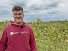 Trudny początek sezonu na plantacjach borówki. Marcel Kalinowski o skutecznej ochronie.