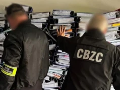 Fałszywi lekarze, celebryci i placebo. Służby rozbiły farmaceutyczną mafię